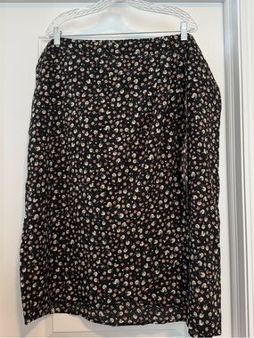 Skies Are Blue Black Floral Curvy Skirt with Cream and Peach Blooms